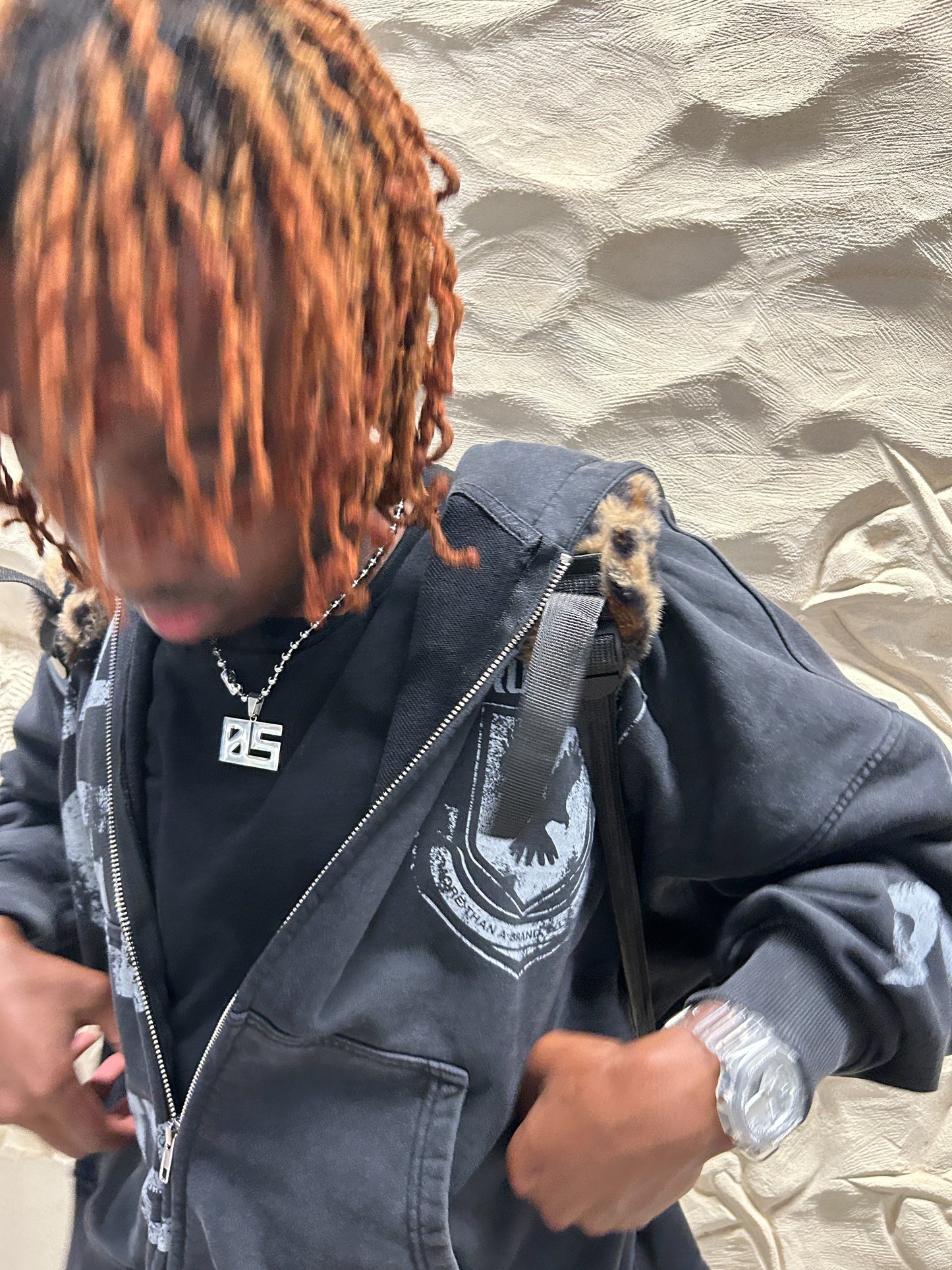 "05" Chain's